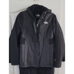 The North Face Women's HyVent Jacket in Black and Gray Size XS